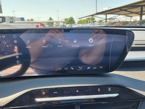 New 2026 Buick Enclave Preferred w/ Power Package image 28