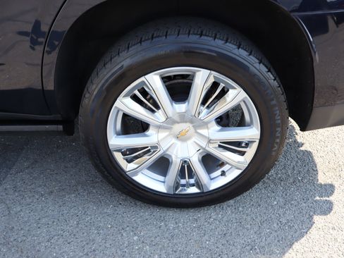 Used 2024 Chevrolet Tahoe High Country w/ Premium Package image 44