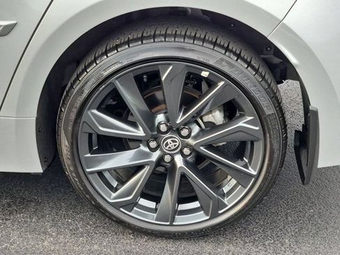 Certified 2025 Toyota Corolla SE w/ SE Premium Package FWD image 8