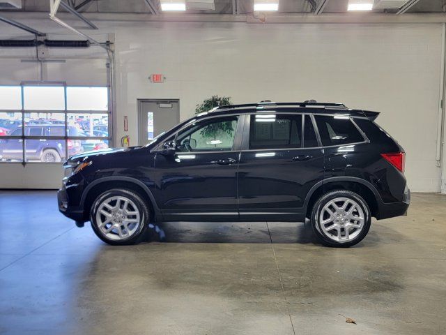 Certified 2025 Honda Passport EX-L image 8