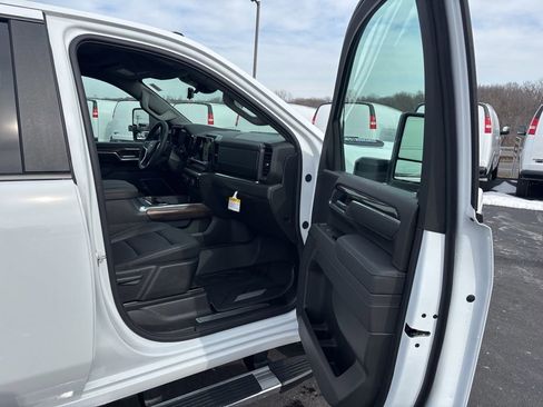 New 2026 Chevrolet Silverado 3500 LT w/ All Star Edition image 50