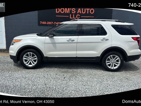 Used 2014 Ford Explorer XLT w/ Equipment Group 202A AWD/4WD image 1