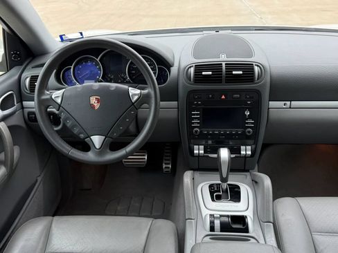 Used 2009 Porsche Cayenne S AWD/4WD image 12