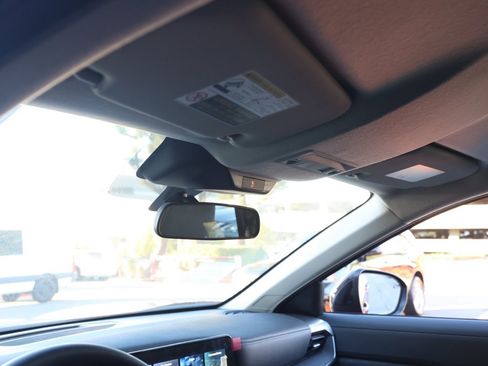 New 2026 Nissan Kicks SV image 13