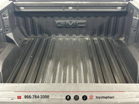 Used 2024 GMC Sierra 1500 SLT AWD/4WD image 25