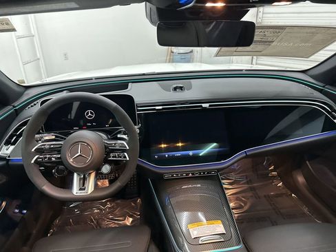 New 2026 Mercedes-Benz E 53 AMG e 4MATIC Sedan image 22