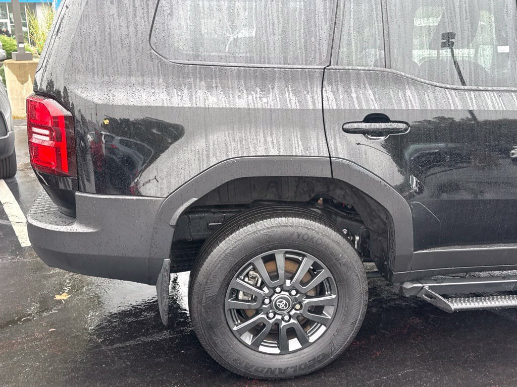Used 2024 Toyota Land Cruiser 1958 AWD/4WD image 9