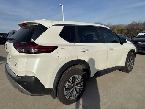 Certified 2023 Nissan Rogue SV image 3