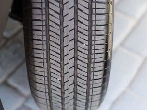 Certified 2025 Subaru Forester Premium image 52