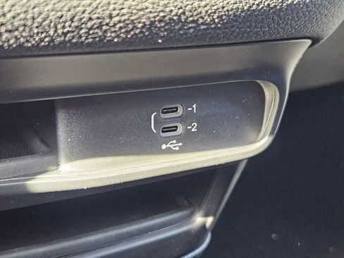 New 2026 Chrysler Pacifica Select image 34