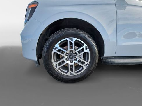 Used 2025 Ford Expedition Max Active image 16