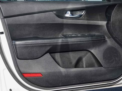 Certified 2021 Kia Forte GT-Line image 19