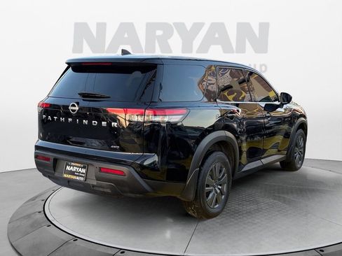Used 2024 Nissan Pathfinder S image 8