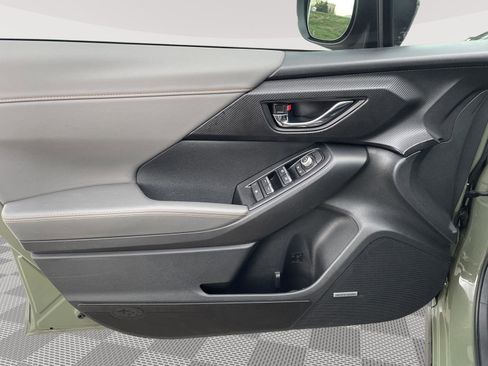 Used 2024 Subaru Crosstrek 2.5i Limited w/ Crosstrek Mirror Package image 22