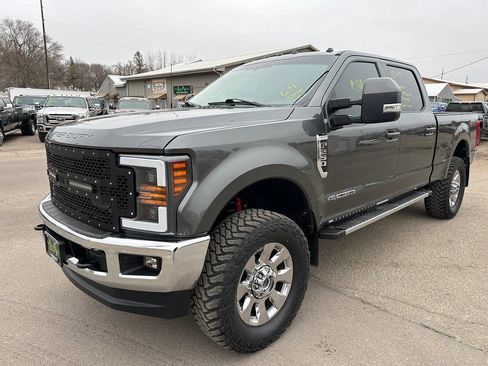 Used 2017 Ford F250 Lariat w/ FX4 Off-Road Package AWD/4WD image 9