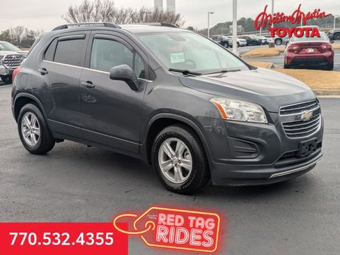 Used 2016 Chevrolet Trax LT w/ LT Sun and Sound Package image 2