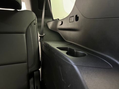 Used 2025 Chevrolet Tahoe LT AWD/4WD image 32