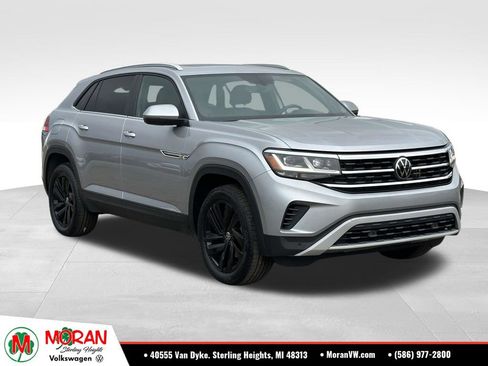 Used 2023 Volkswagen Atlas Cross Sport SE w/ Panoramic Sunroof Package AWD/4WD image 7