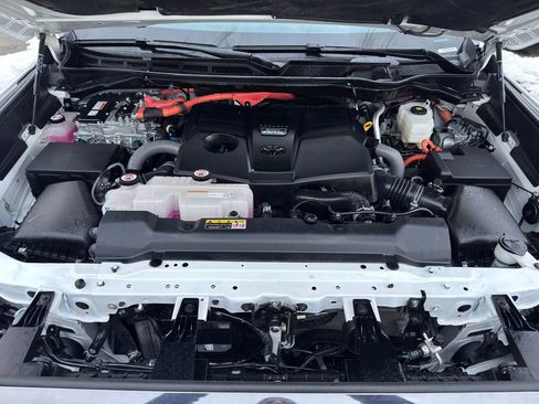 Used 2024 Toyota Tundra Platinum image 49