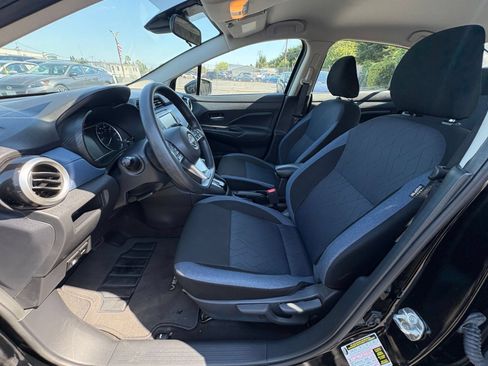 Used 2025 Nissan Versa SV FWD image 24