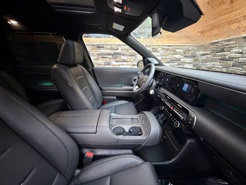 Used 2026 Hyundai Palisade Calligraphy image 14