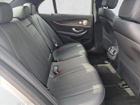 Used 2022 Mercedes-Benz E 350 Sedan image 20
