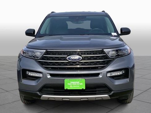 Used 2023 Ford Explorer XLT w/ Equipment Group 202A image 4