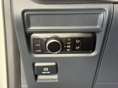 Used 2024 Ford F150 XL image 24