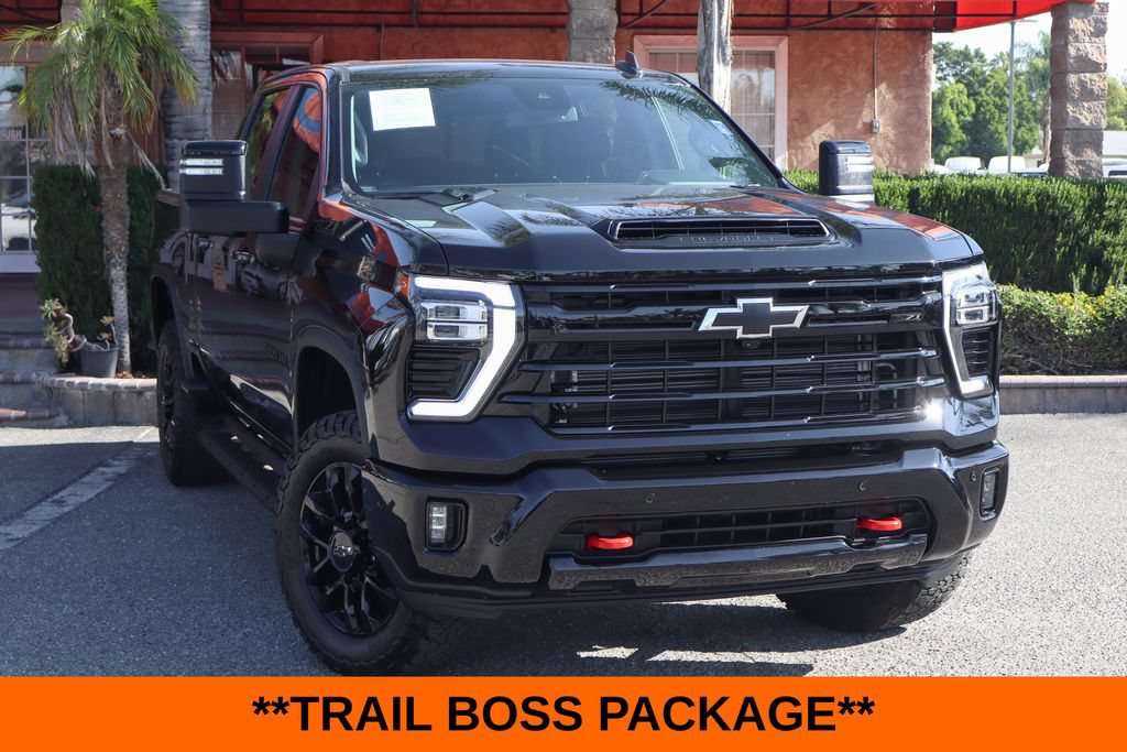 Used 2025 Chevrolet Silverado 2500 LT w/ Trail Boss Package AWD/4WD image 2