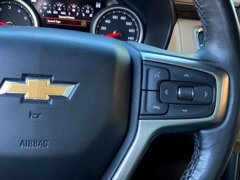 Used 2021 Chevrolet Tahoe Premier w/ Premium Package image 22