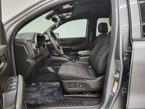 Used 2023 Chevrolet Colorado Trail Boss image 12