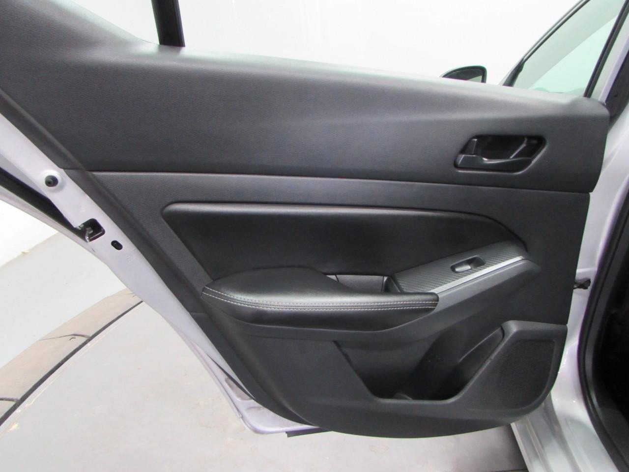 Used 2024 Nissan Altima 2.5 SV w/ SV Premium Package FWD image 14