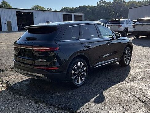 Used 2021 Lincoln Corsair Reserve FWD image 6