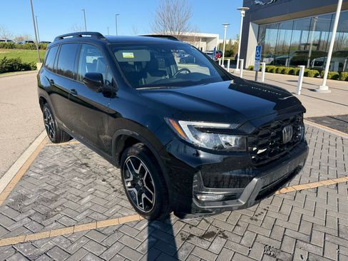 Used 2023 Honda Passport Elite image 3