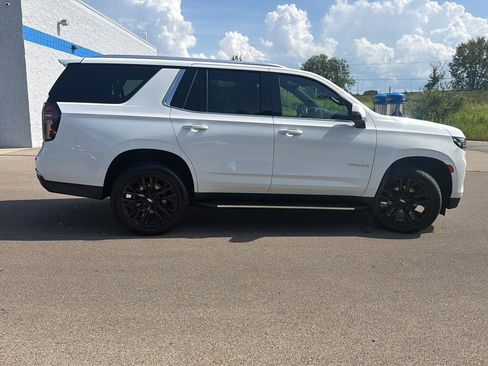 Used 2023 Chevrolet Tahoe LT w/ Luxury Package AWD/4WD image 7