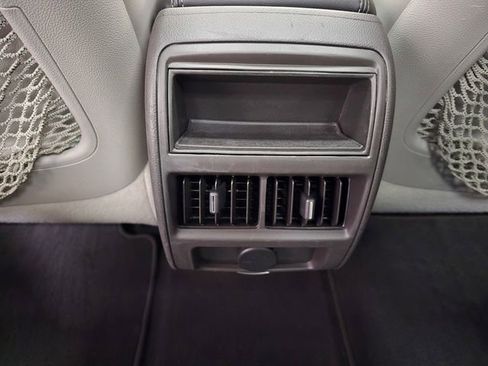 Used 2015 Cadillac SRX Luxury image 27