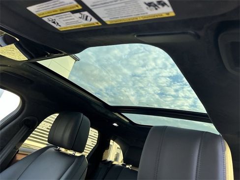 Used 2026 Land Rover Range Rover Velar Autobiography image 24