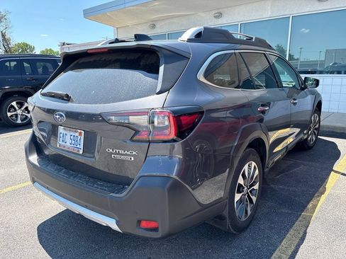 Used 2024 Subaru Outback Touring AWD/4WD image 4