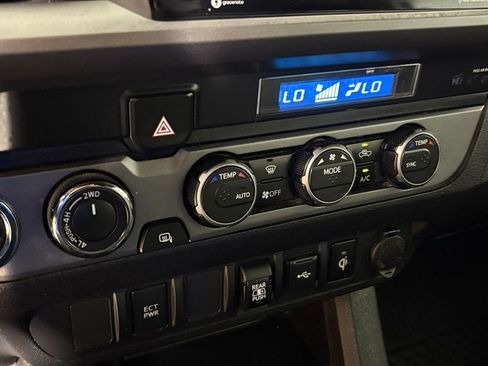 Used 2023 Toyota Tacoma TRD Off-Road AWD/4WD image 27