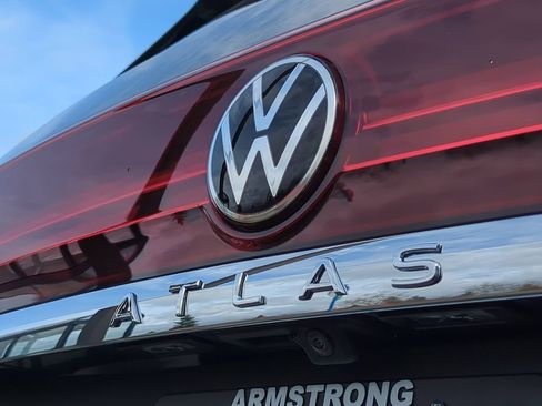 New 2026 Volkswagen Atlas SE image 35