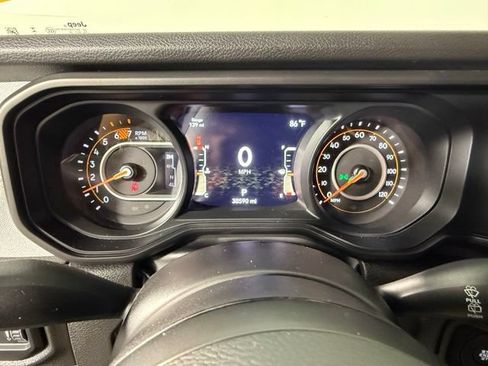 Used 2024 Jeep Wrangler Unlimited Sport AWD/4WD image 25