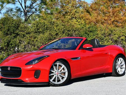 Used 2019 Jaguar F-TYPE Convertible image 19
