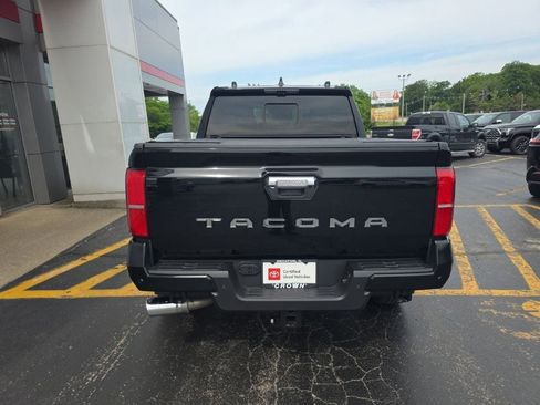 Certified 2025 Toyota Tacoma Limited w/ Tow Tech Package AWD/4WD image 4
