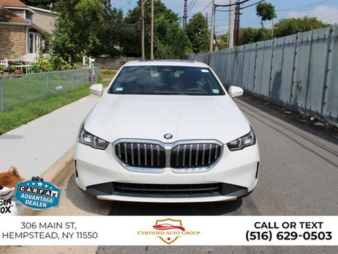 Used 2024 BMW 540i xDrive AWD/4WD image 2