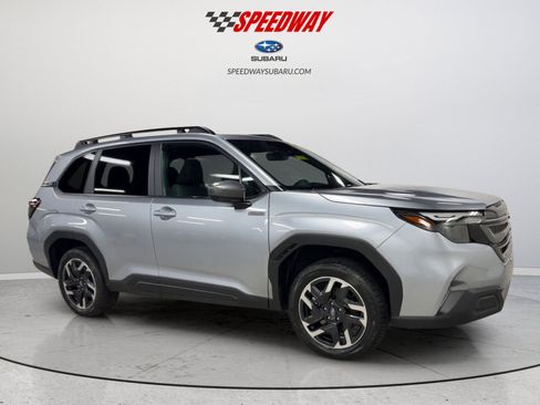 New 2026 Subaru Forester Premium AWD/4WD image 3