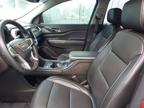 Used 2023 GMC Acadia SLT image 18
