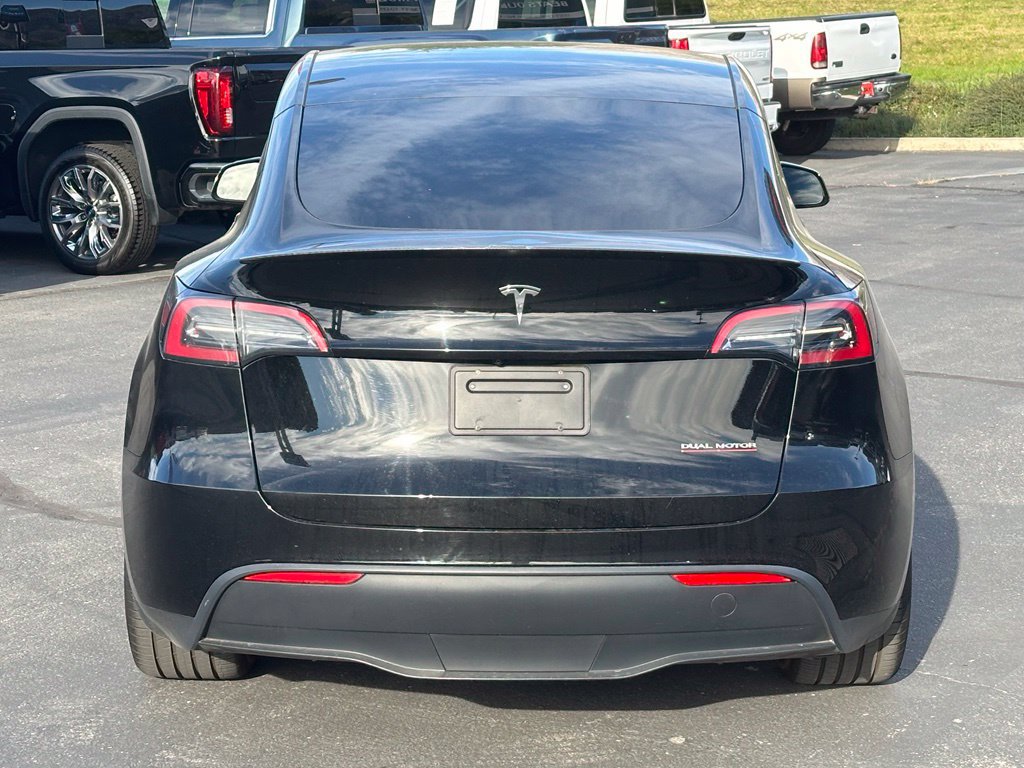 Used 2023 Tesla Model Y Performance AWD/4WD image 11