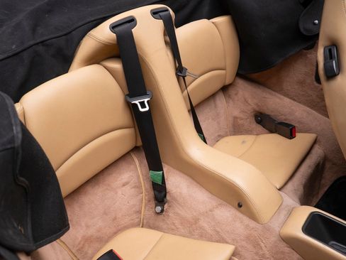 Used 1998 Porsche 911 Carrera RWD image 24