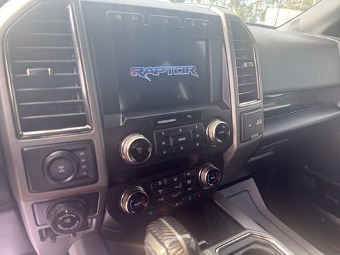 Used 2020 Ford F150 Raptor w/ Equipment Group 802A Luxury AWD/4WD image 15