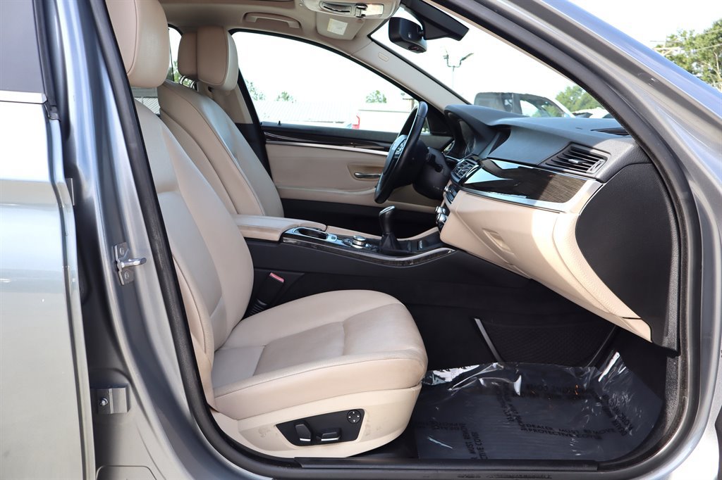 Used 2011 BMW 535i Sedan RWD image 17